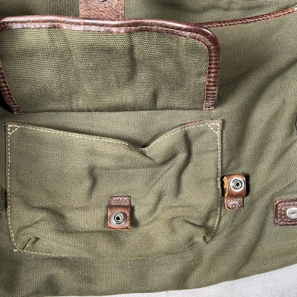 Will Leather Goods Hooper Olive Canvas & Brown Leather Messenger Bag - Picture 3 of 10